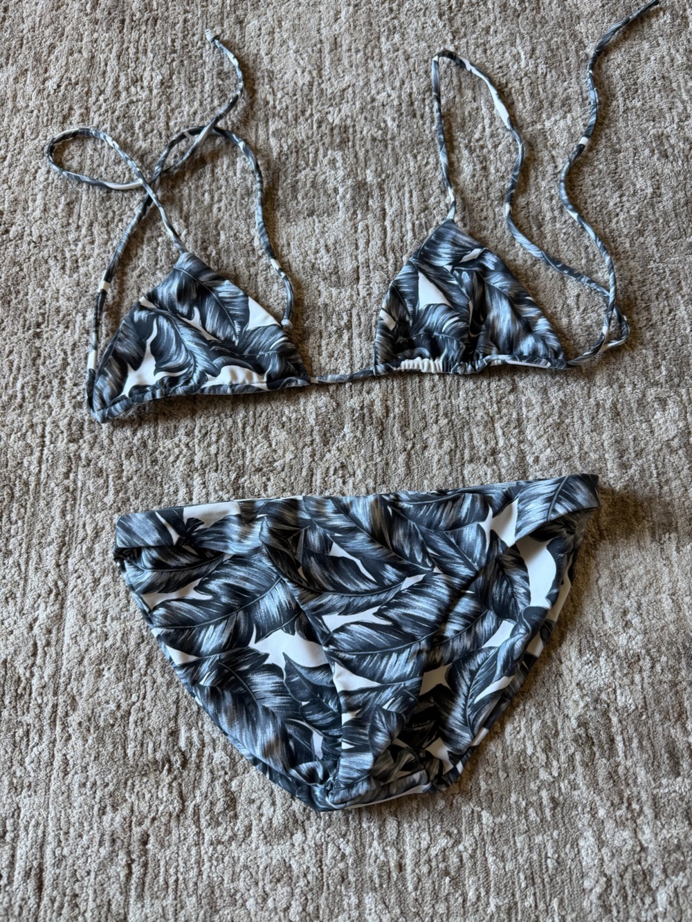 MIKOH Kirra Triangle Top + Zuma Bottom Bikini Set - Palm Leaf - M